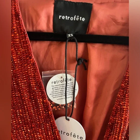 Retrofête Gabrielle Robe in Ruby Red - Picture 6 of 12